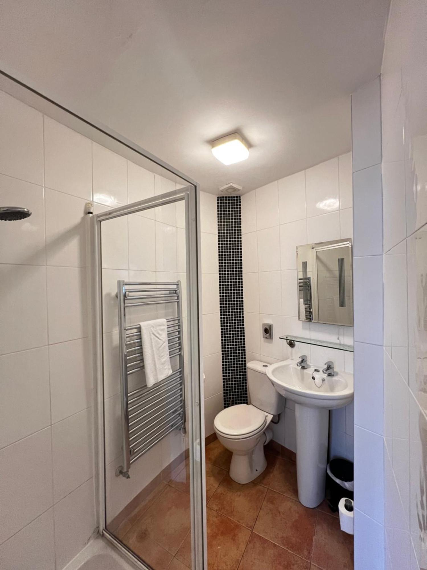 Castle Limes Hotel Warwick  Ngoại thất bức ảnh