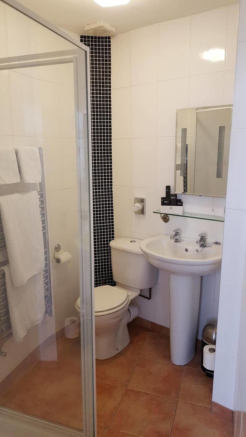 Castle Limes Hotel Warwick  Ngoại thất bức ảnh